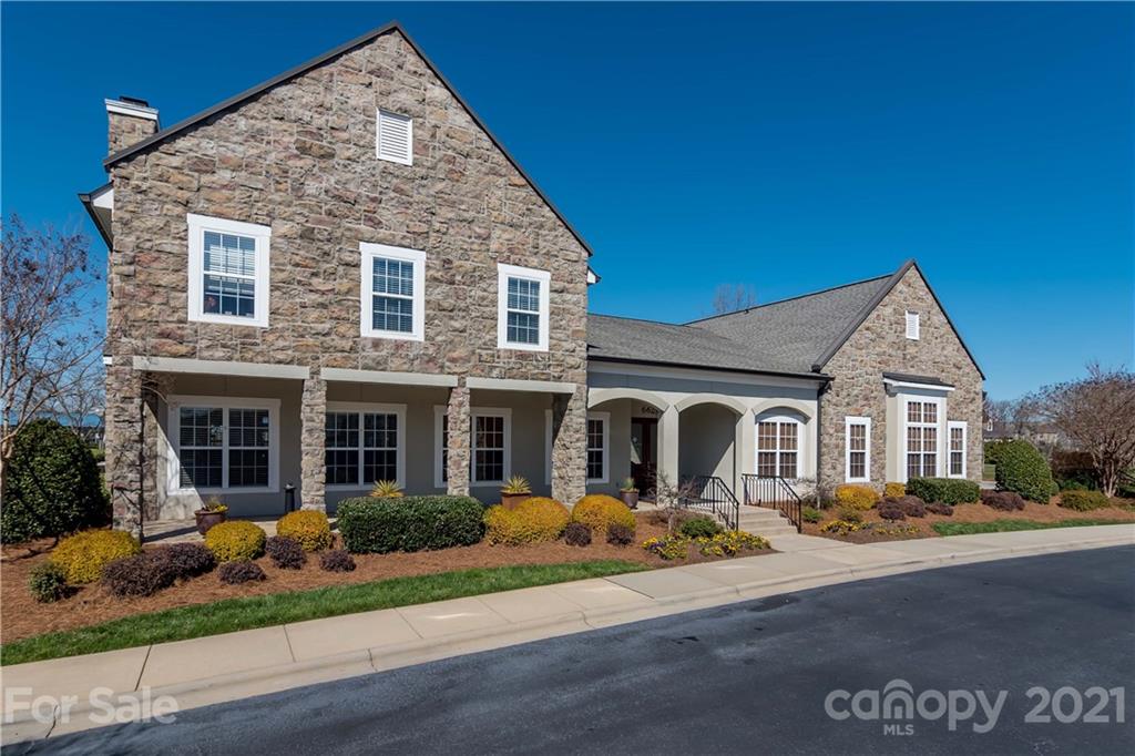 9428 Inverness Bay Road Charlotte, NC 28278 - Photo 25 of 27 Gallery Image 25