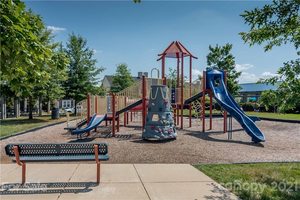 9428 Inverness Bay Road Charlotte, NC 28278 - Photo 27 of 27 Gallery Image 27