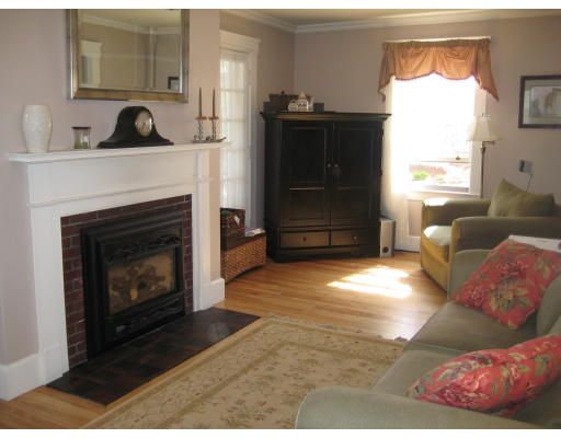 2 Chandler Street Maynard, MA 01754 - Photo 3 of 20 Gallery Image 3