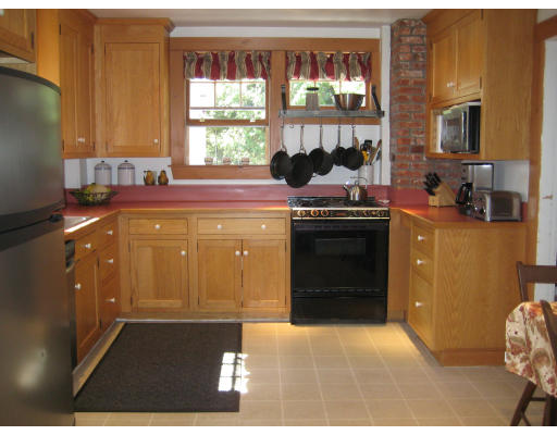 2 Chandler Street Maynard, MA 01754 - Photo 5 of 20 Gallery Image 5