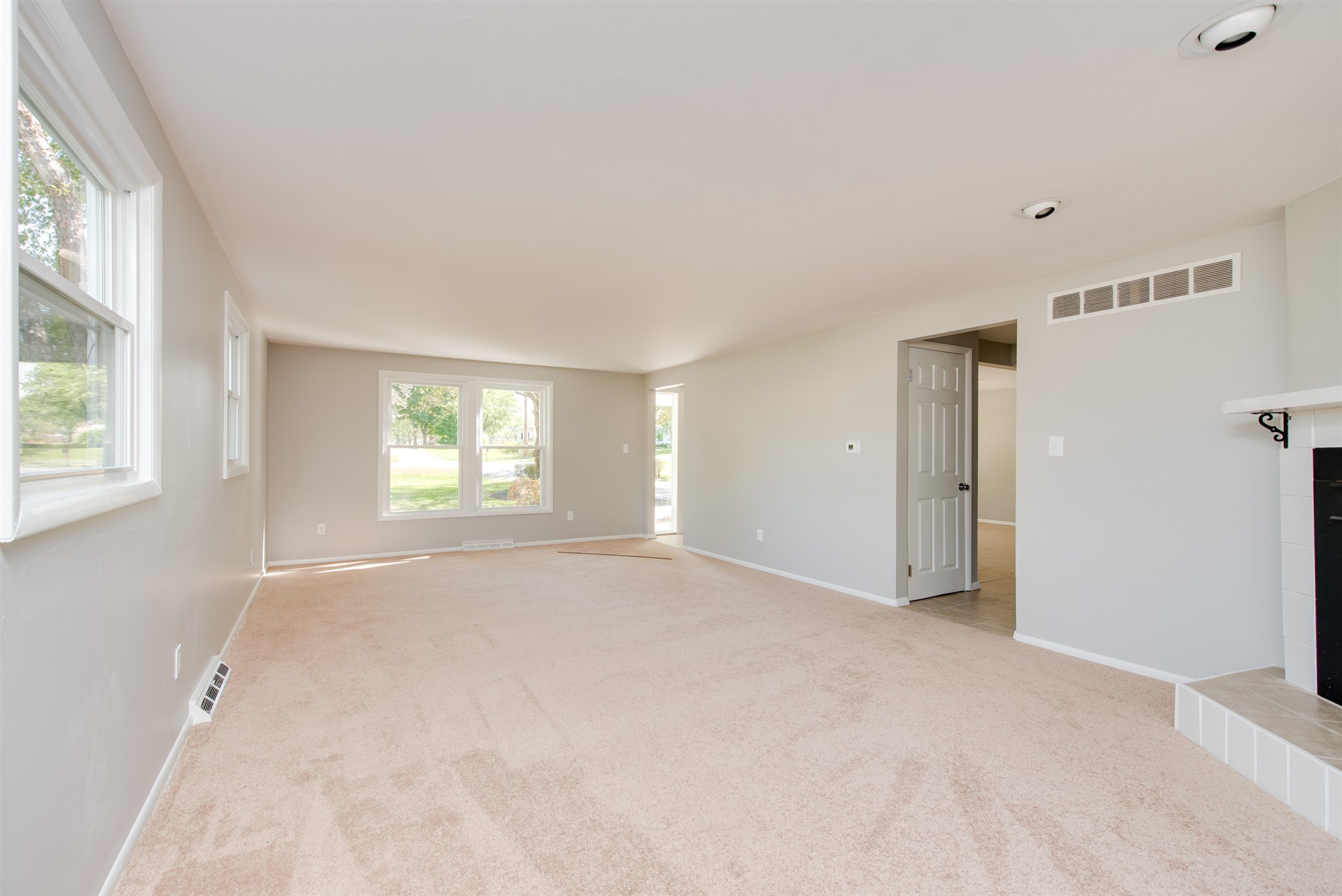 4763 Reed Road Fort Wayne, IN 46835 - Photo 6 of 36 Gallery Image 6