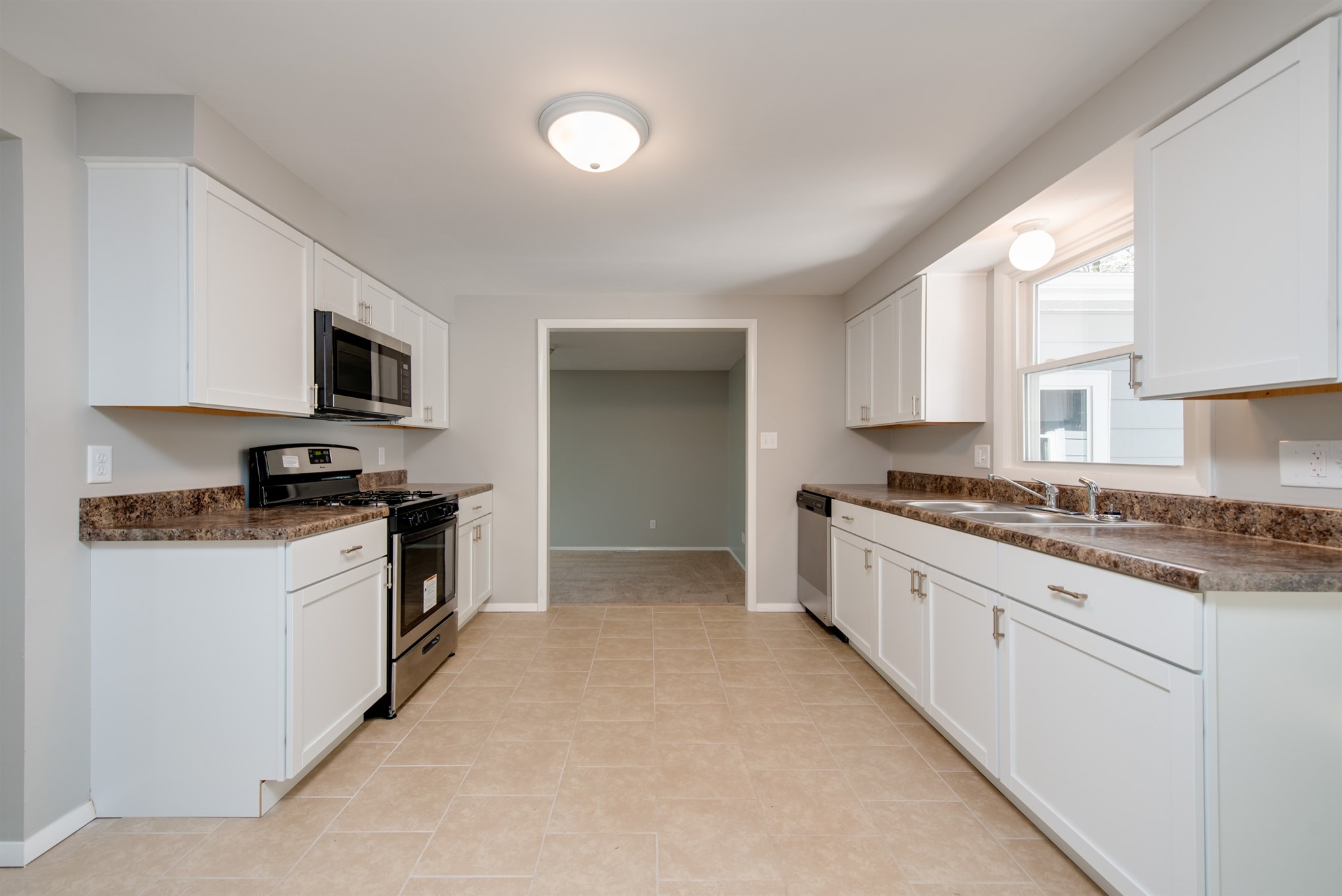 4763 Reed Road Fort Wayne, IN 46835 - Photo 9 of 36 Gallery Image 9