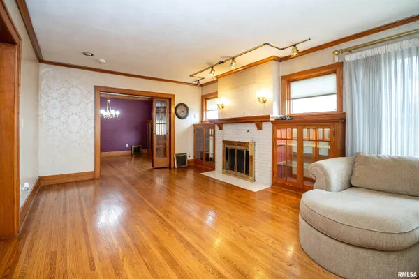 $165,000 | 3004 Knoxville Avenue, Peoria, IL 61603