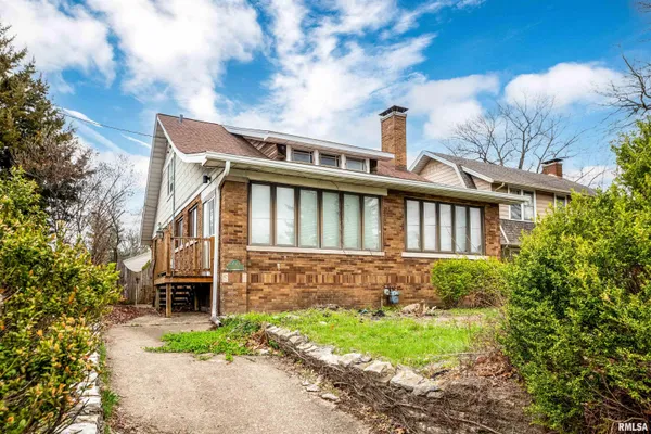 $165,000 | 3004 Knoxville Avenue, Peoria, IL 61603