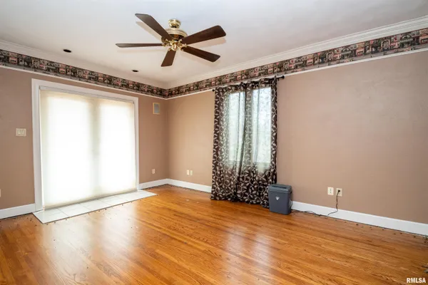 $165,000 | 3004 Knoxville Avenue, Peoria, IL 61603