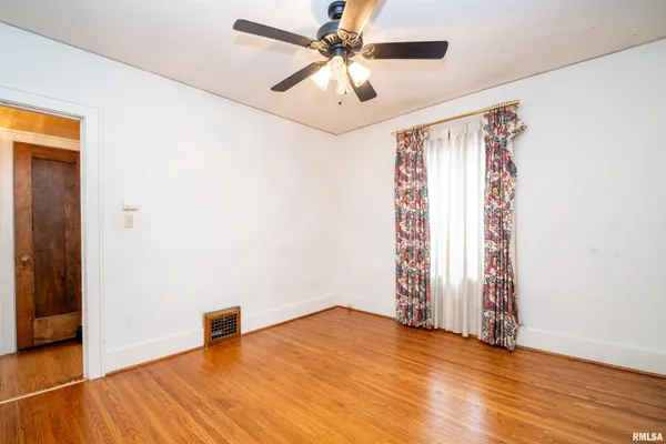 $165,000 | 3004 Knoxville Avenue, Peoria, IL 61603