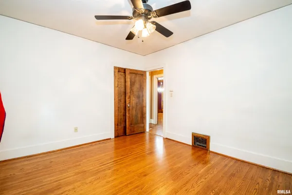 $165,000 | 3004 Knoxville Avenue, Peoria, IL 61603