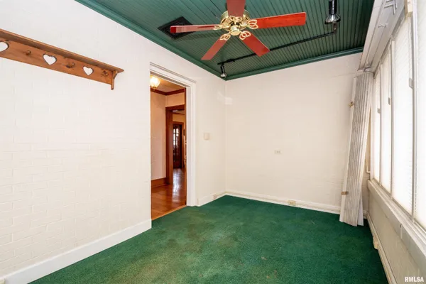 $165,000 | 3004 Knoxville Avenue, Peoria, IL 61603