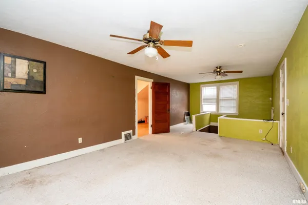 $165,000 | 3004 Knoxville Avenue, Peoria, IL 61603