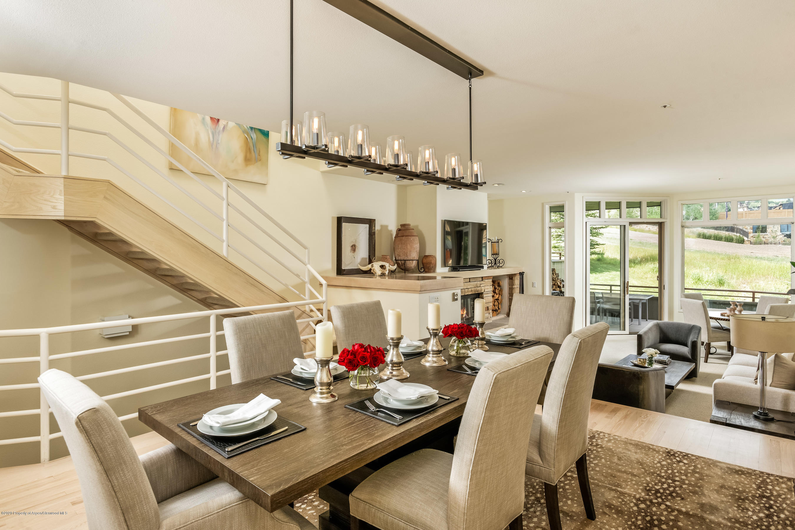 381 Ridge Road, Unit B4 Snowmass Village, CO 81615 - Photo 4 of 25 DeerbrookB4_Med322