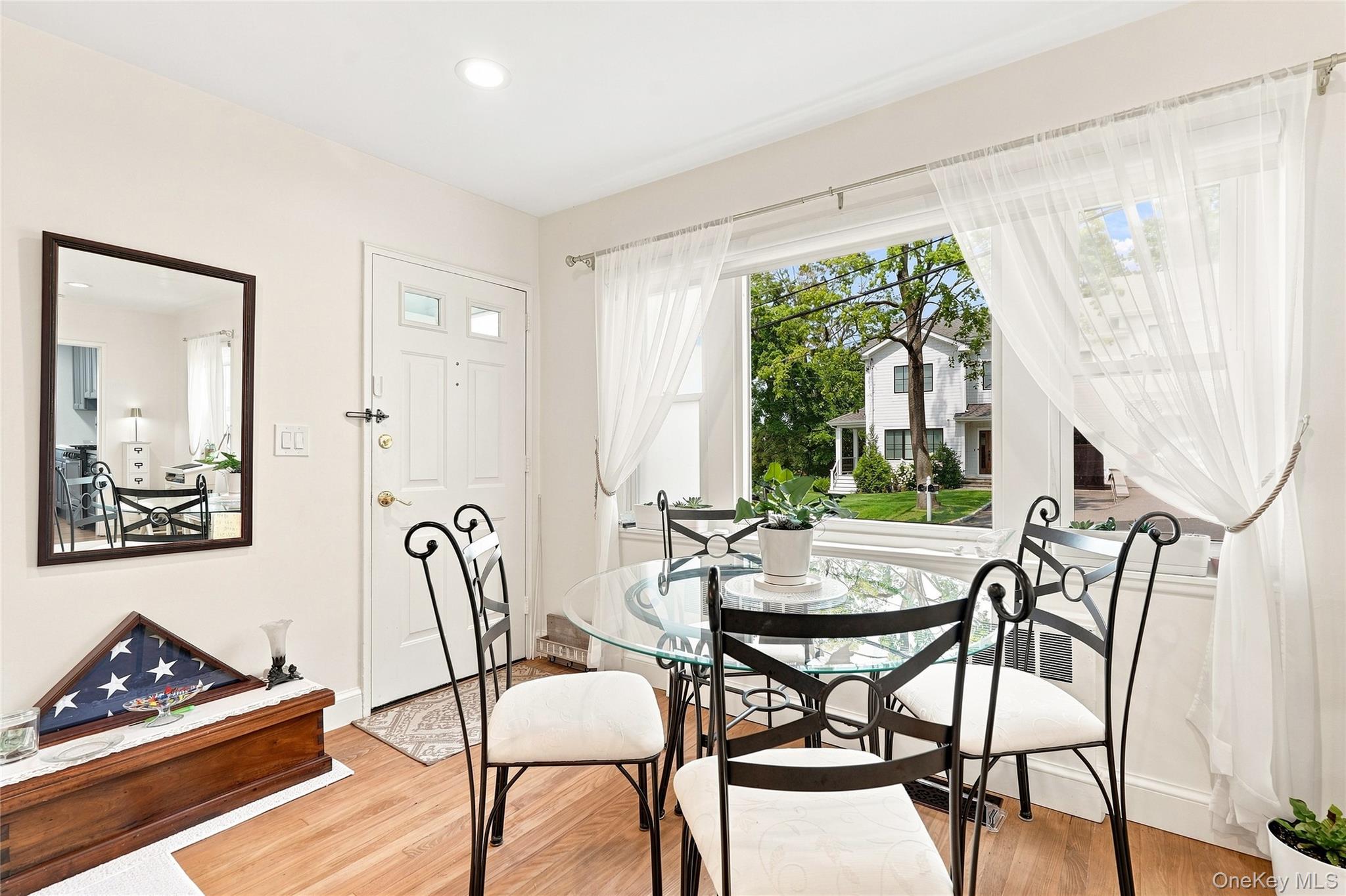 184 Purchase Street, Unit 11 Rye, NY 10580 - Photo 8 of 20 Current Dining Alcove