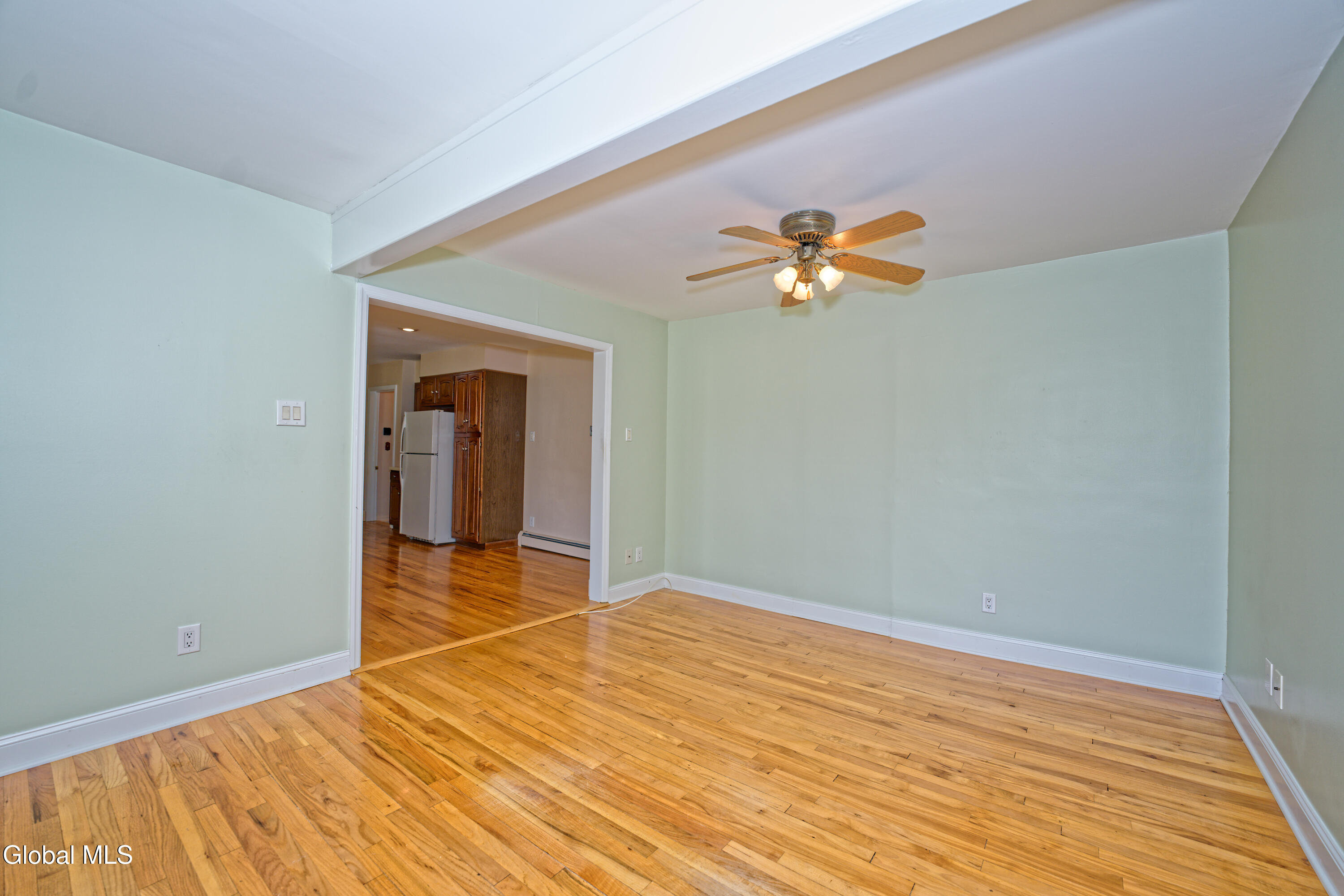 2076 Caldicott Road Rotterdam, NY 12303 - Photo 18 of 40 3 Familyroom 4