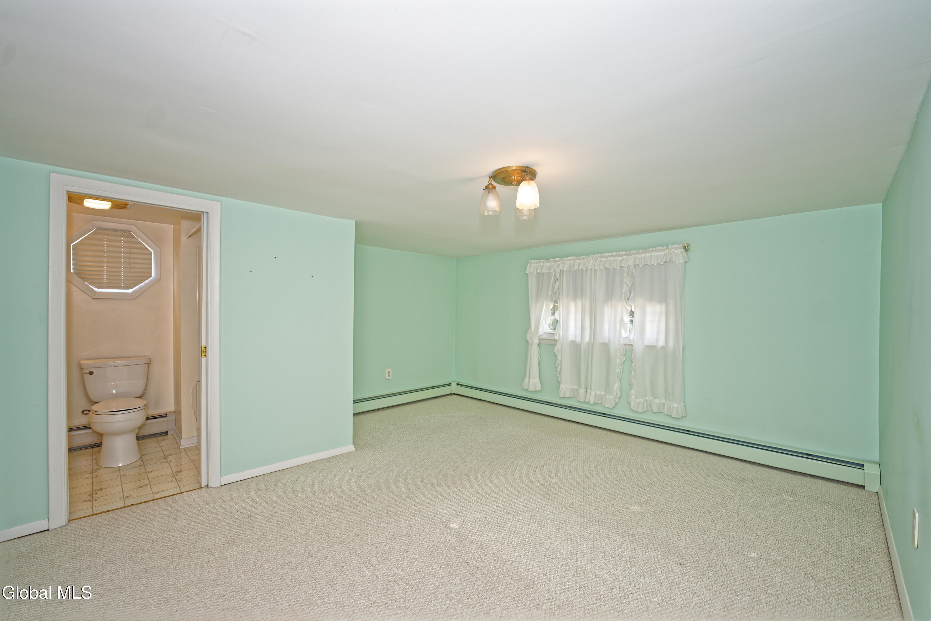 2076 Caldicott Road Rotterdam, NY 12303 - Photo 21 of 40 7 Master 1