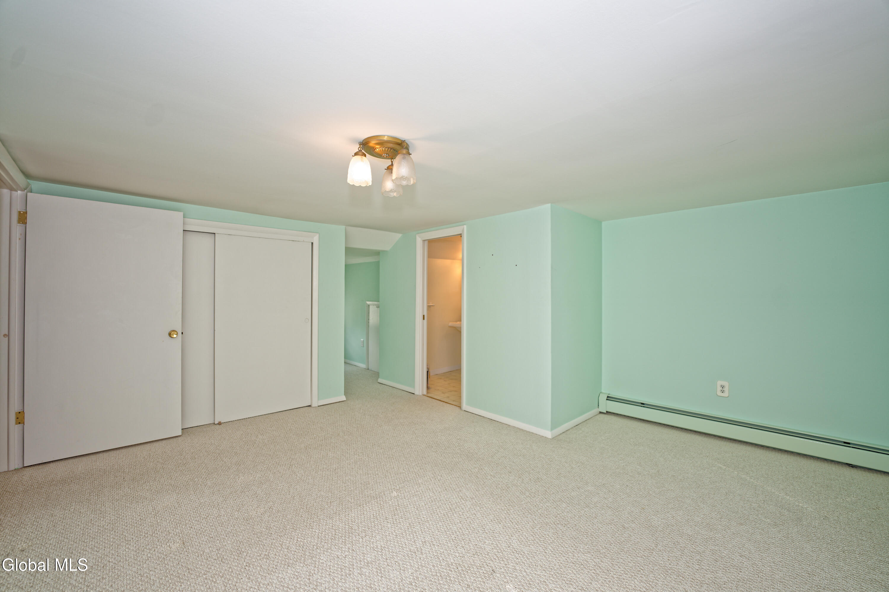 2076 Caldicott Road Rotterdam, NY 12303 - Photo 22 of 40 7 Master 2