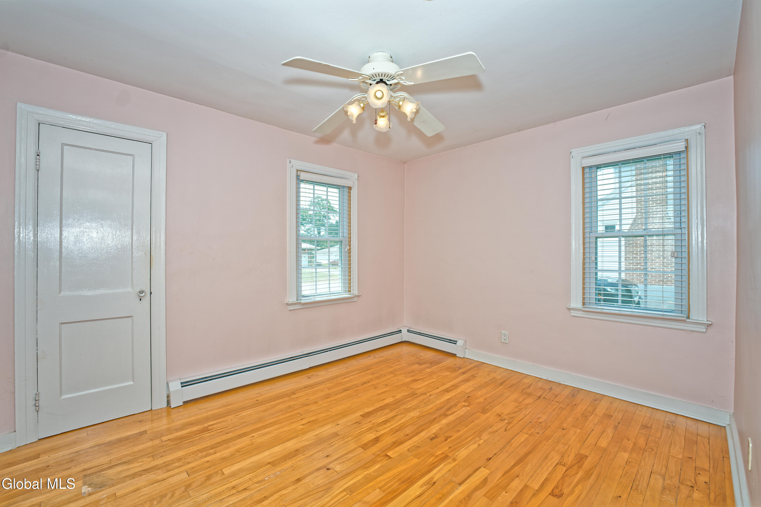2076 Caldicott Road Rotterdam, NY 12303 - Photo 28 of 40 8 Bedroom 3