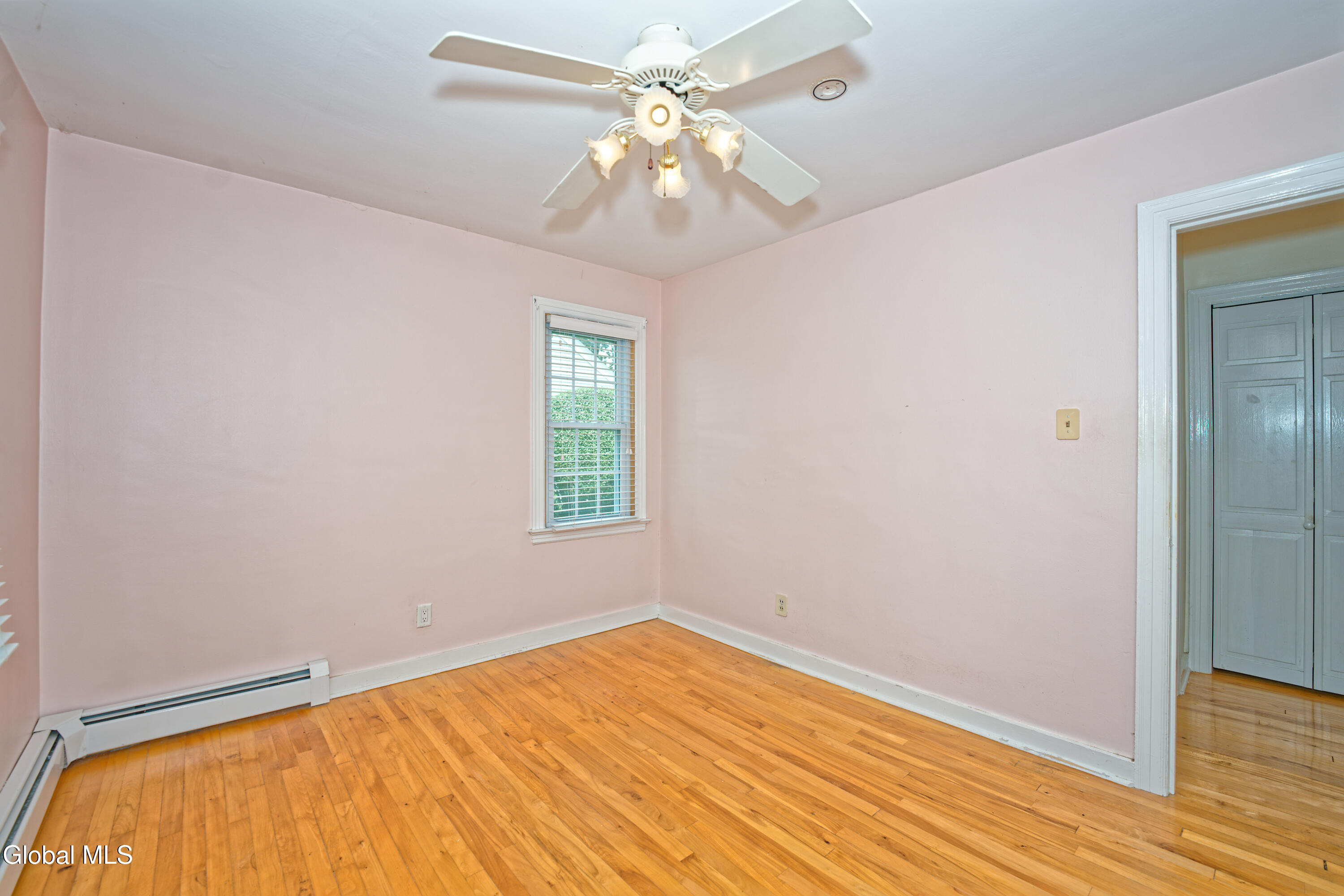 2076 Caldicott Road Rotterdam, NY 12303 - Photo 29 of 40 8 Bedroom 4
