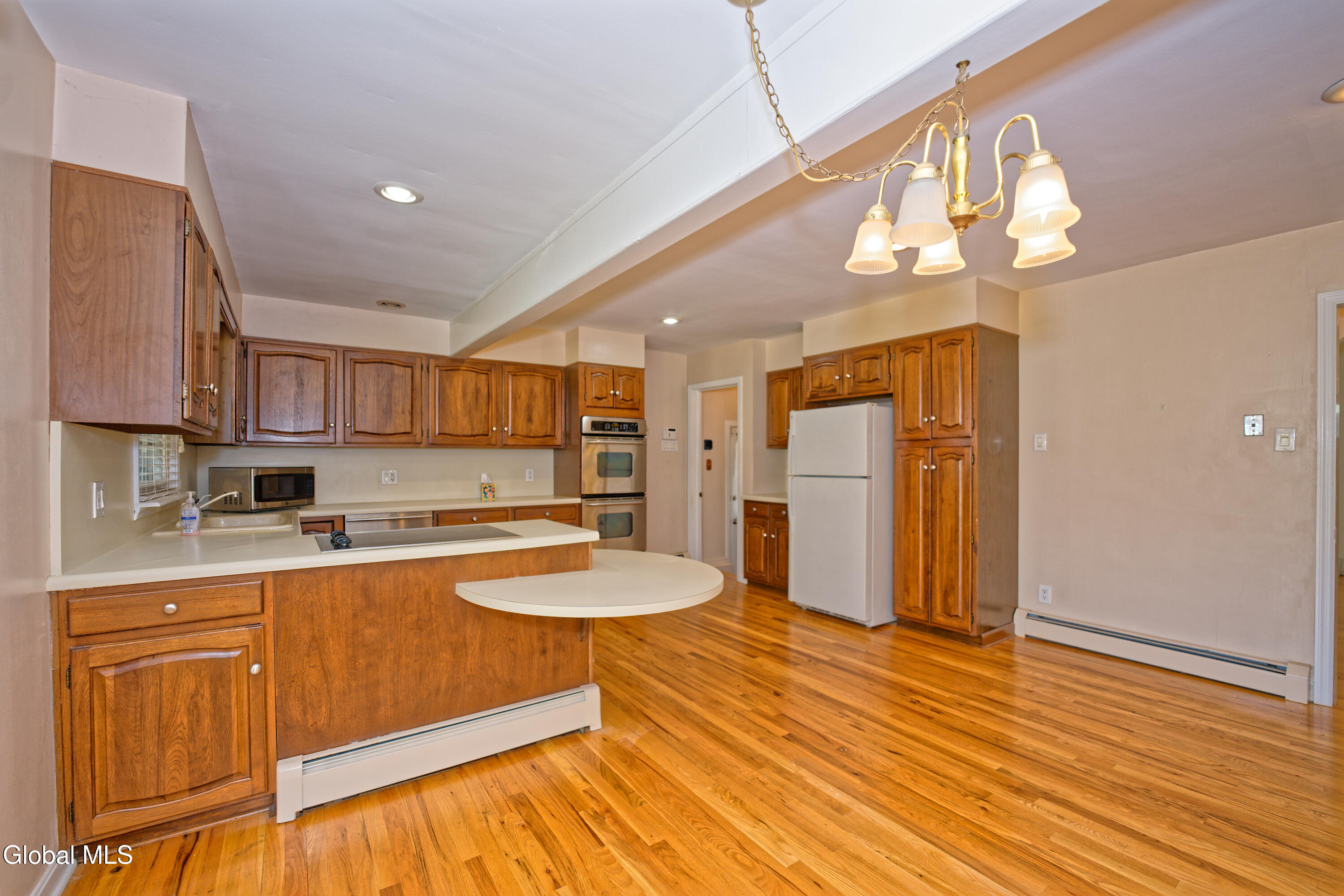 2076 Caldicott Road Rotterdam, NY 12303 - Photo 10 of 40 2 Kitchen 3