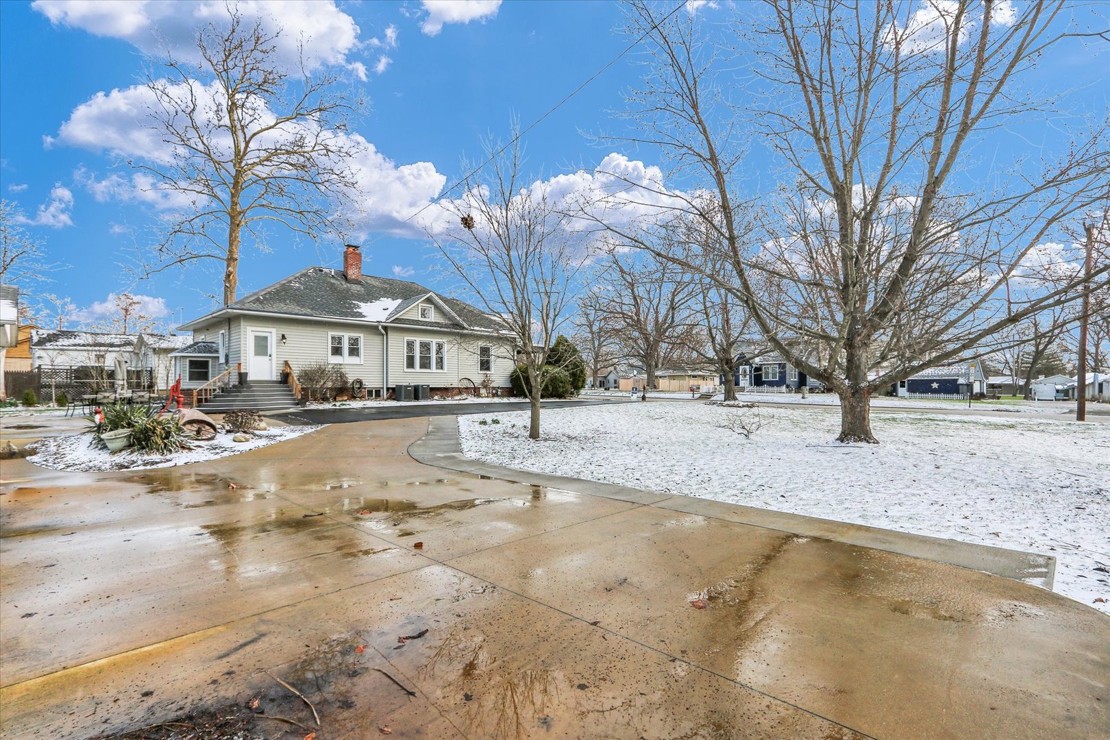 105 South Division Street Mahomet, IL 61853 - Photo 44 of 45 a view of road with a house