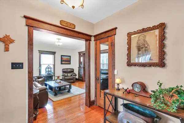 $399,900 | 105 South Division Street, Mahomet, IL 61853