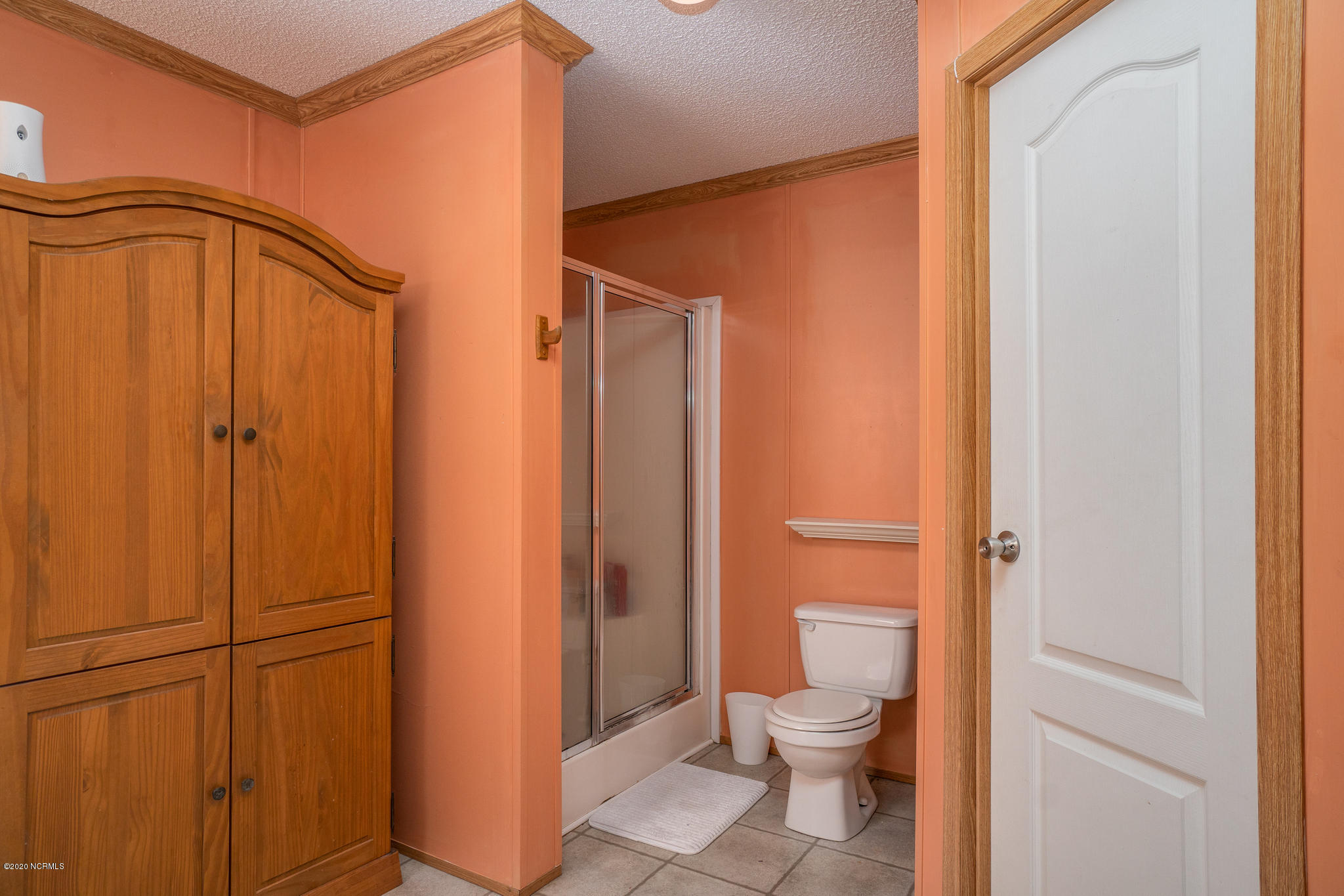 886 Cobble Ridge Road Nashville, NC 27856 - Photo 11 of 34 Owner Suite Bathroom