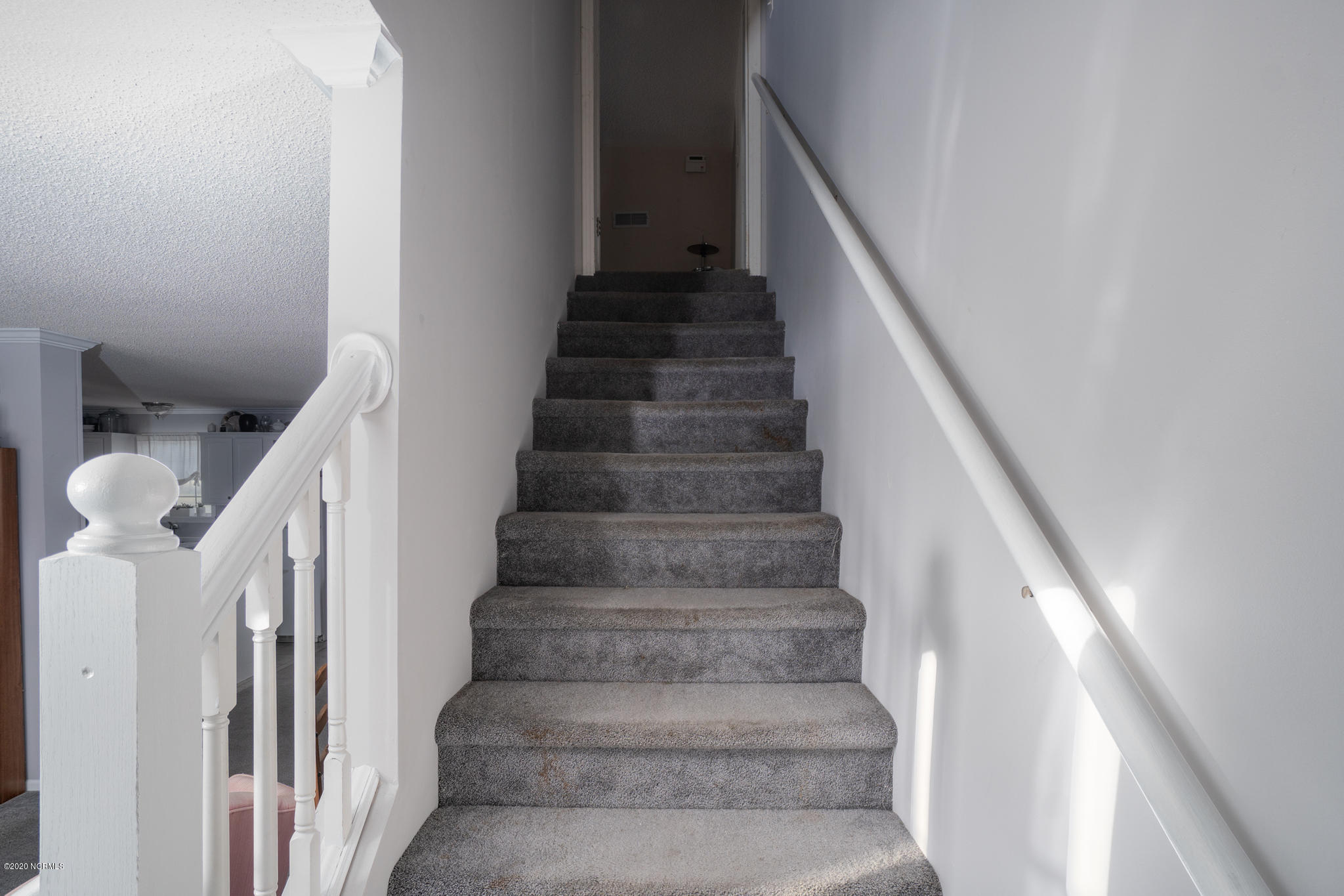 886 Cobble Ridge Road Nashville, NC 27856 - Photo 20 of 34 Staircase
