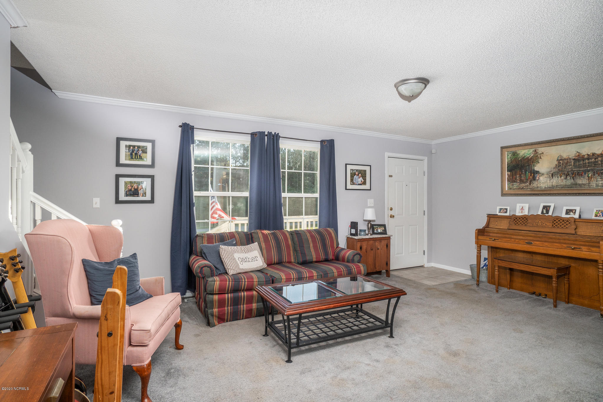 886 Cobble Ridge Road Nashville, NC 27856 - Photo 4 of 34 Formal Living Room