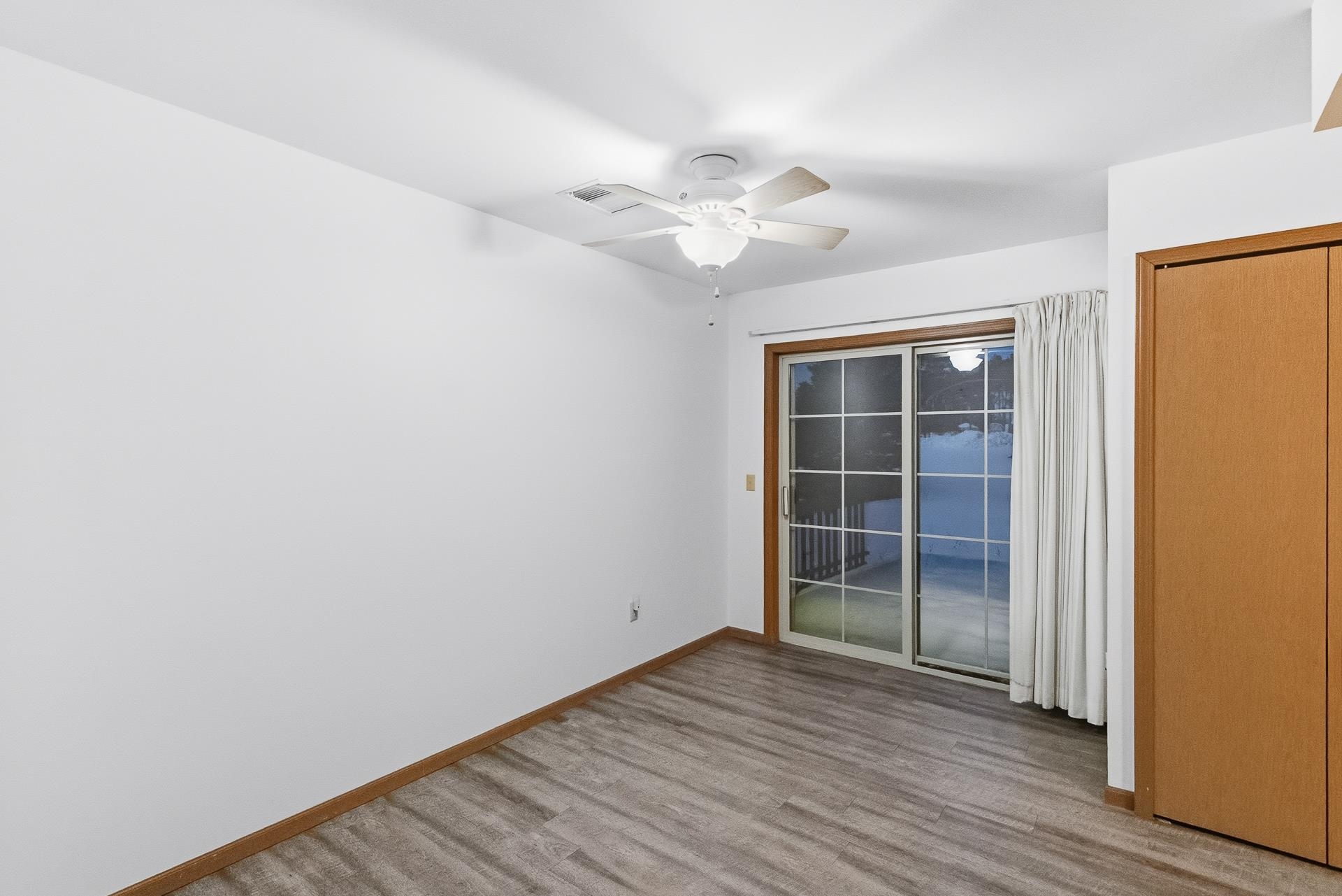 535 East Slifer Street Portage, WI 53901 - Photo 12 of 24