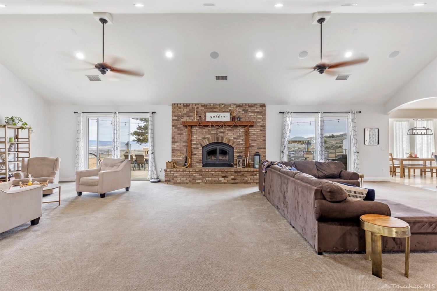19500 Tucker Road Tehachapi, CA 93561 - Photo 13 of 54 Gallery Image 13