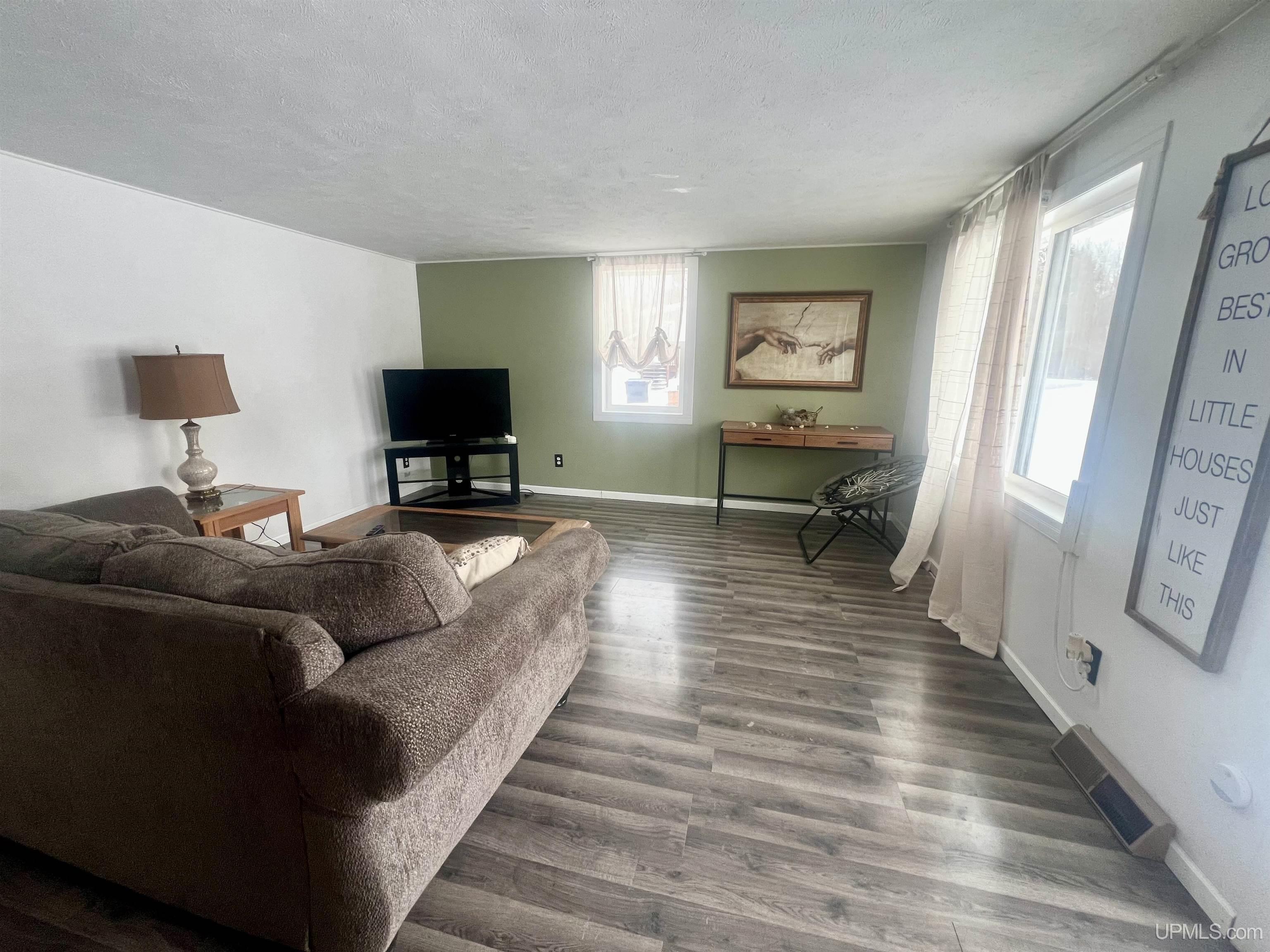 4237 M Road Escanaba, MI 49829 - Photo 4 of 18