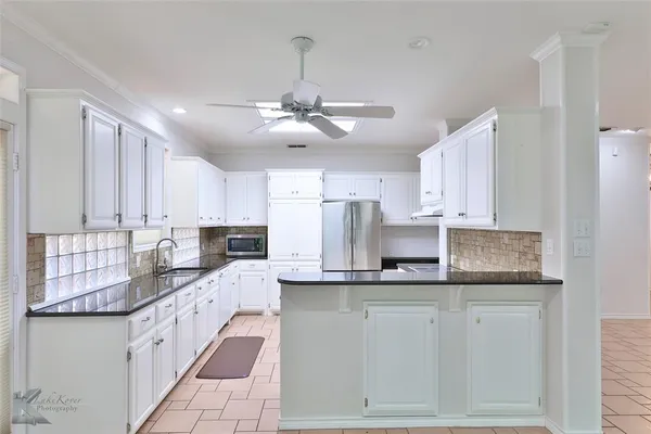 $379,900 | 106 Riverside Park, Abilene, TX 79605