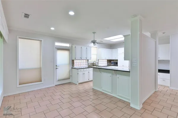 $379,900 | 106 Riverside Park, Abilene, TX 79605