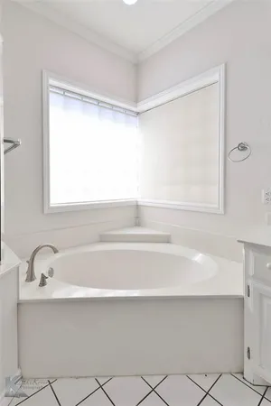 $379,900 | 106 Riverside Park, Abilene, TX 79605