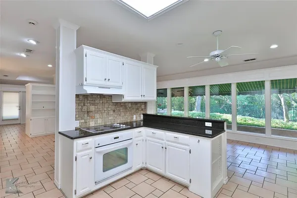 $379,900 | 106 Riverside Park, Abilene, TX 79605