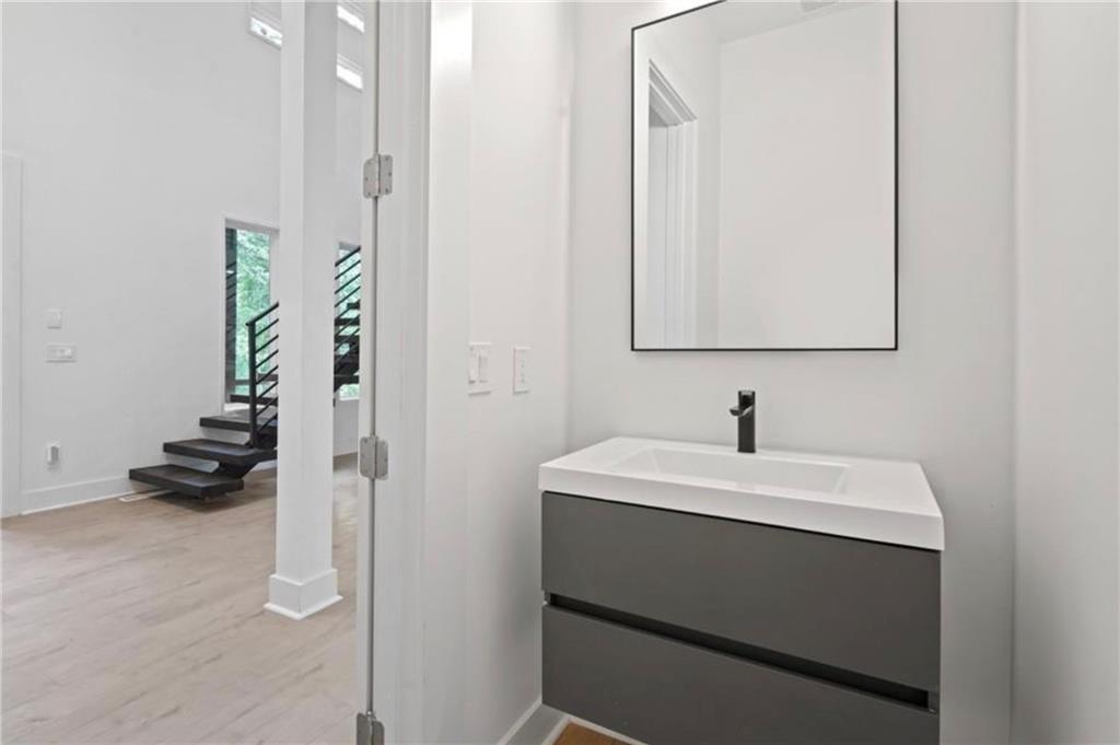 3009 Orion Drive Decatur, GA 30033 - Photo 10 of 58