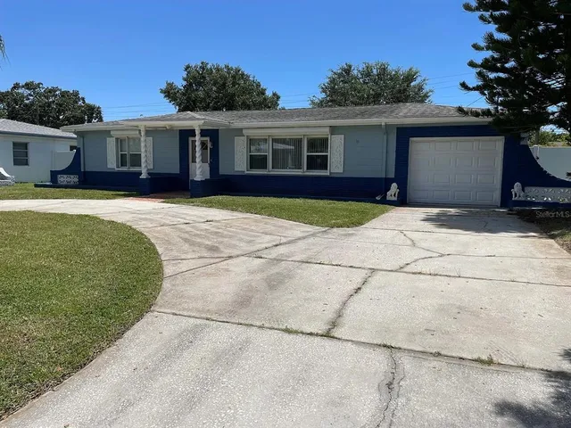 $2,200 | 5003 58th Way North, Kenneth City, FL 33709