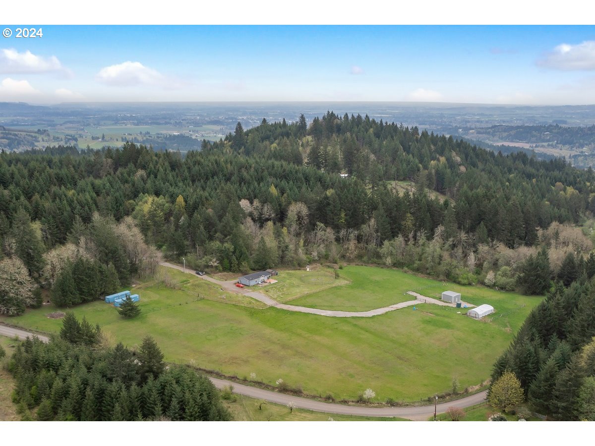 a view of a basketball court