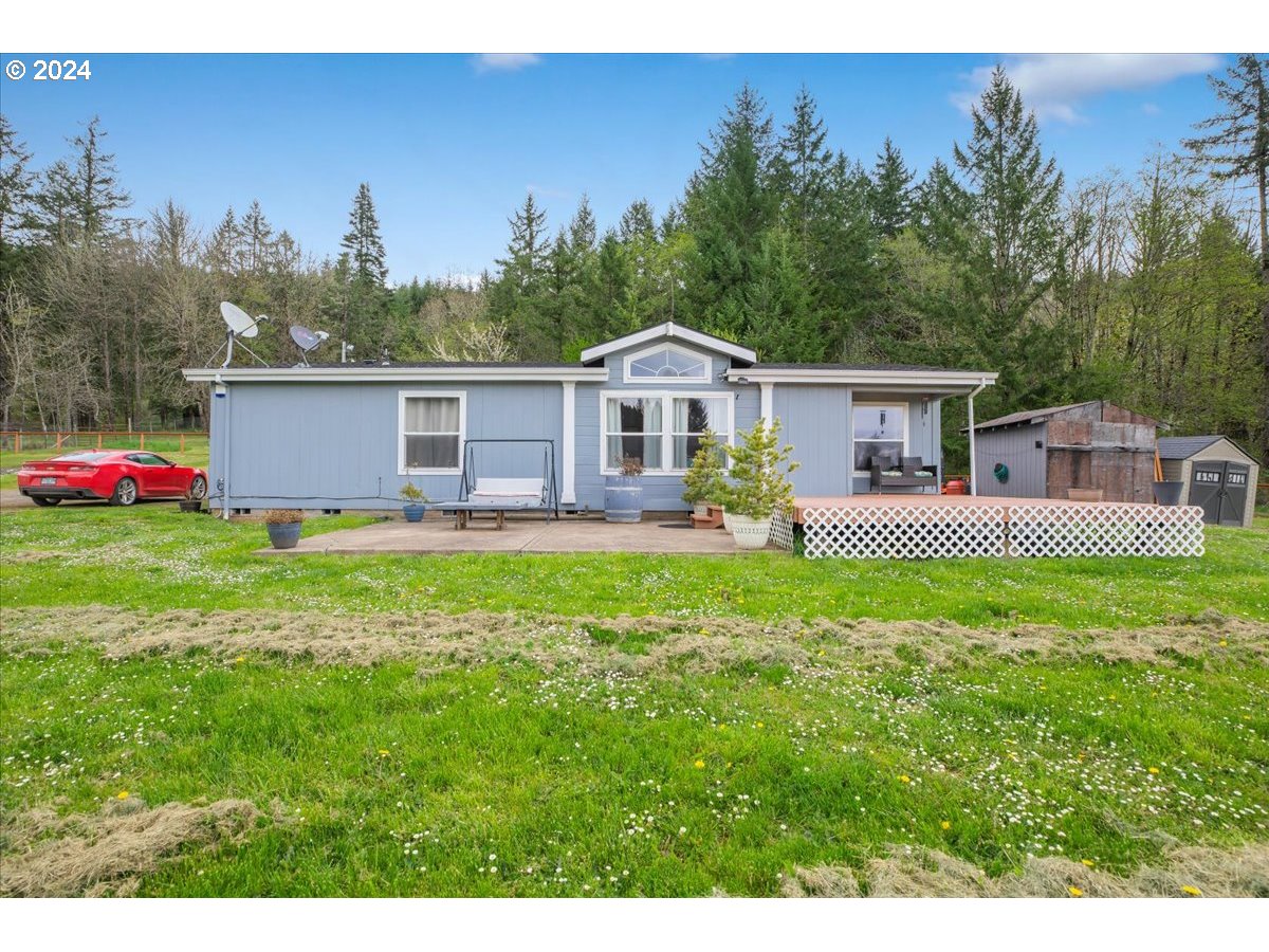 17771 Northwest Orchard View Road McMinnville, OR 97128 - Photo 29 of 36 a front view of house with yard and green space