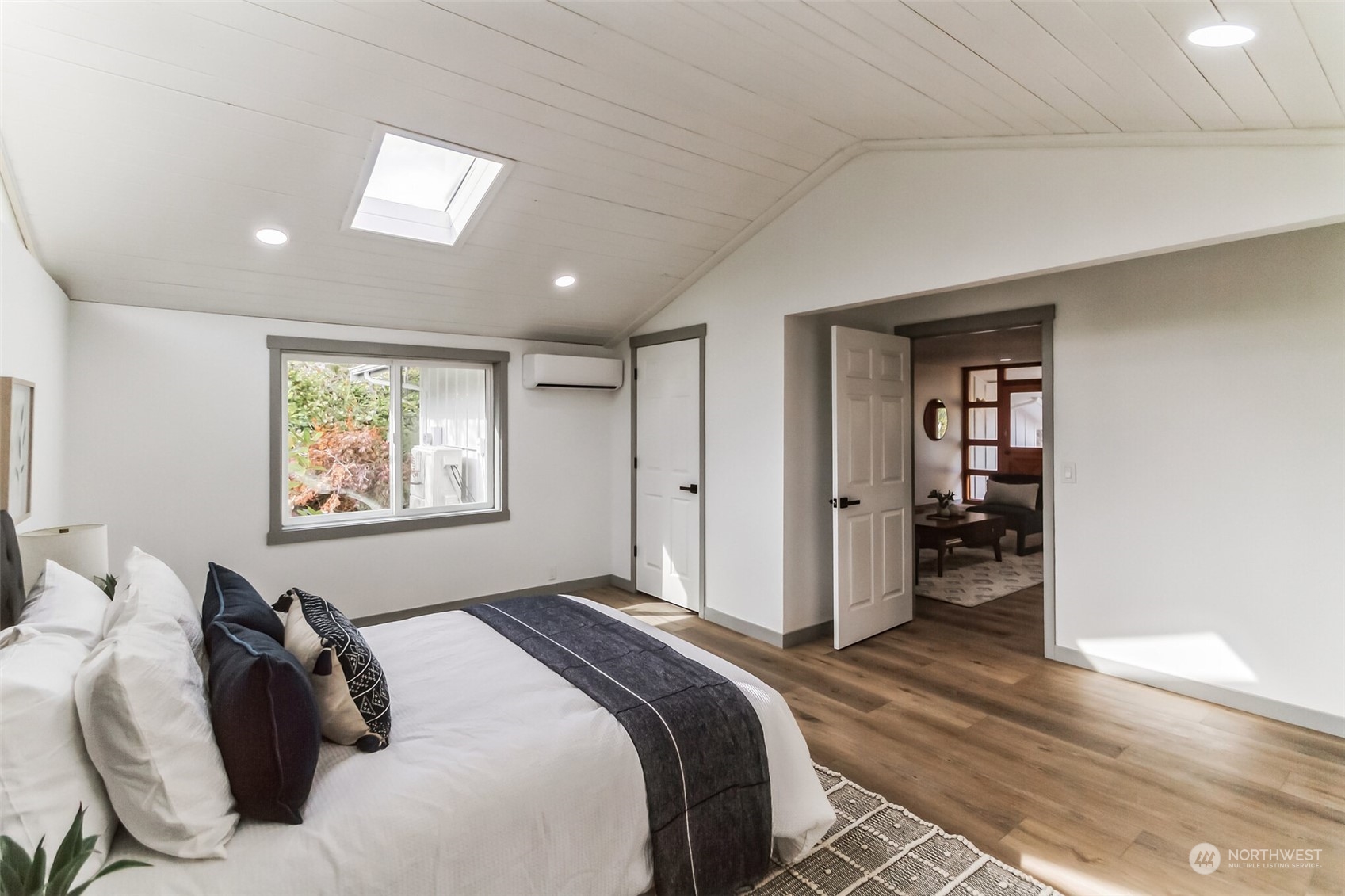 492 East Anderson Road Sequim, WA 98382 - Photo 24 of 33 a bedroom with a bed and a window