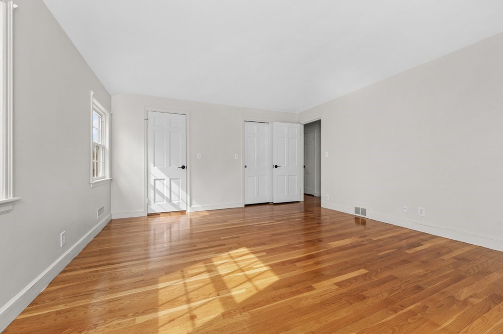 3 Dukes Road Wellesley, MA 02481 - Photo 18 of 34