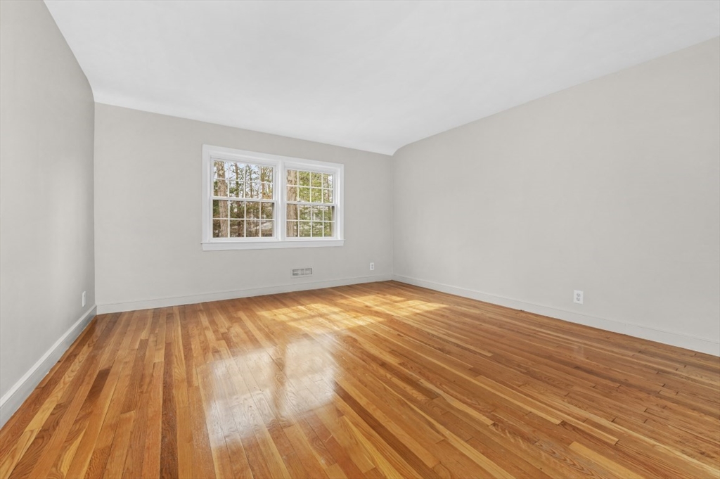 3 Dukes Road Wellesley, MA 02481 - Photo 21 of 34
