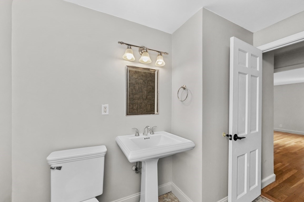 3 Dukes Road Wellesley, MA 02481 - Photo 28 of 34