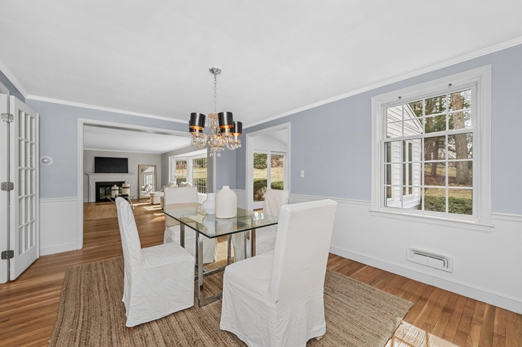 3 Dukes Road Wellesley, MA 02481 - Photo 7 of 34