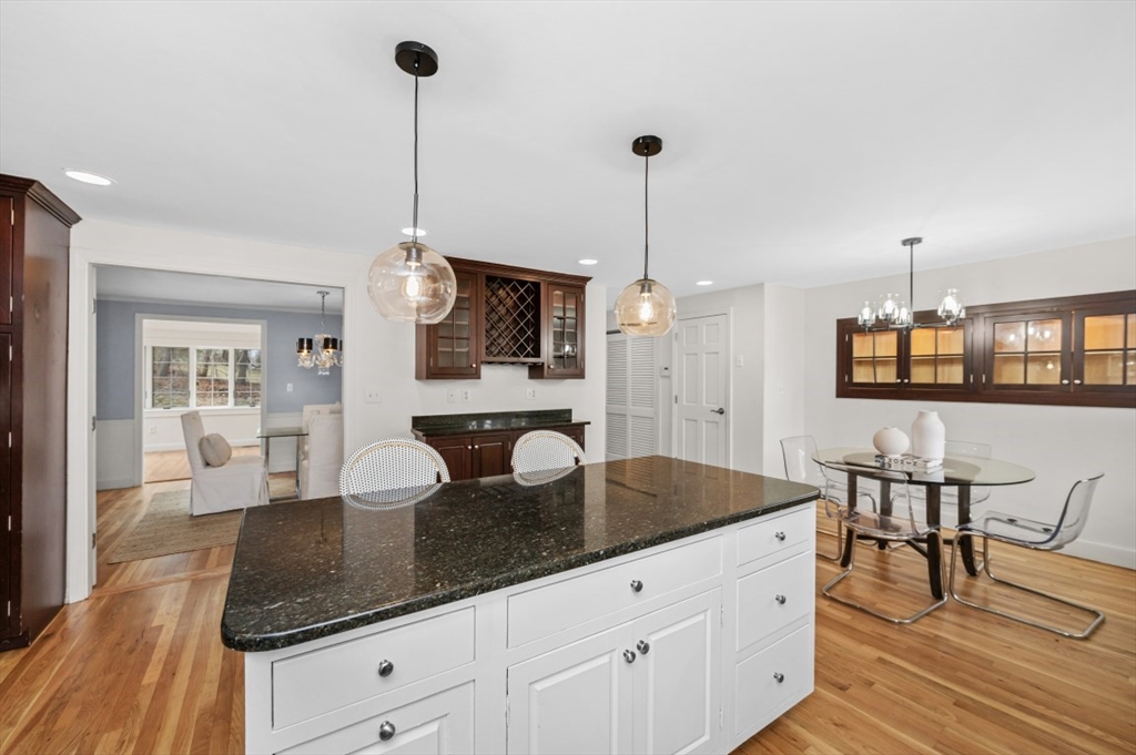 3 Dukes Road Wellesley, MA 02481 - Photo 9 of 34