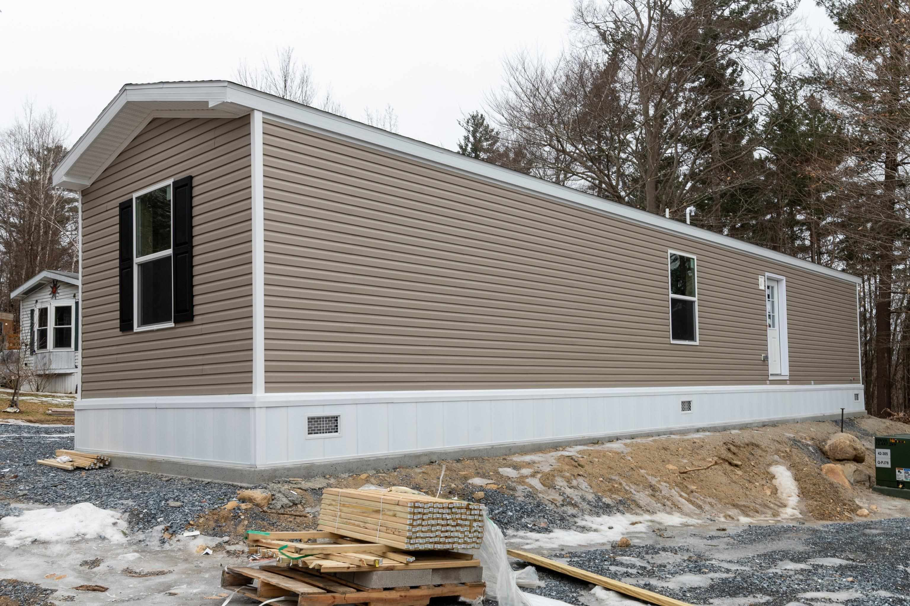 92 Ethans Way Bennington, VT 05201 - Photo 2 of 23 Gallery Image 2