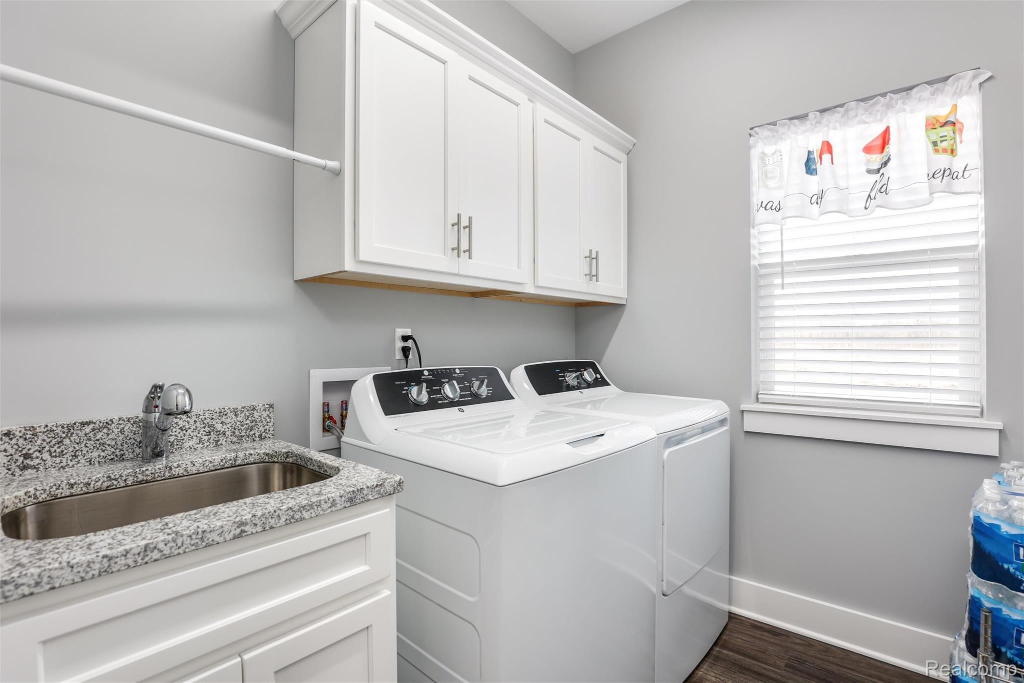 740 Range Road Marysville, MI 48040 - Photo 27 of 32 Laundry w GE Commercial XL Capacity Washer & Dryer