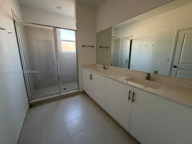 $2,700 | 2631 Southeast 11th Street, Unit 2631, Homestead, FL 33035