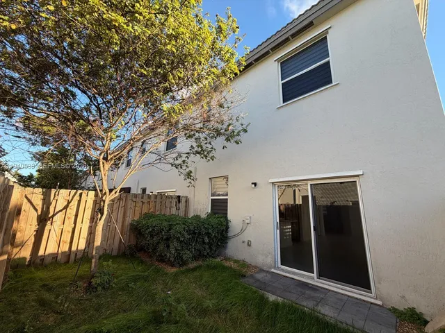 $2,700 | 2631 Southeast 11th Street, Unit 2631, Homestead, FL 33035