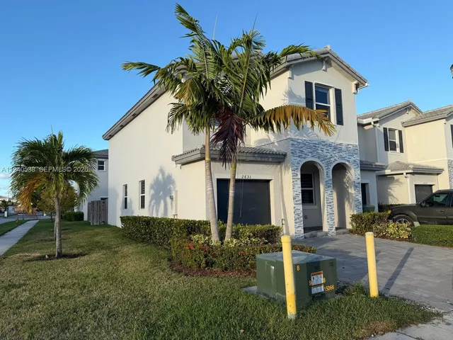 $2,700 | 2631 Southeast 11th Street, Unit 2631, Homestead, FL 33035