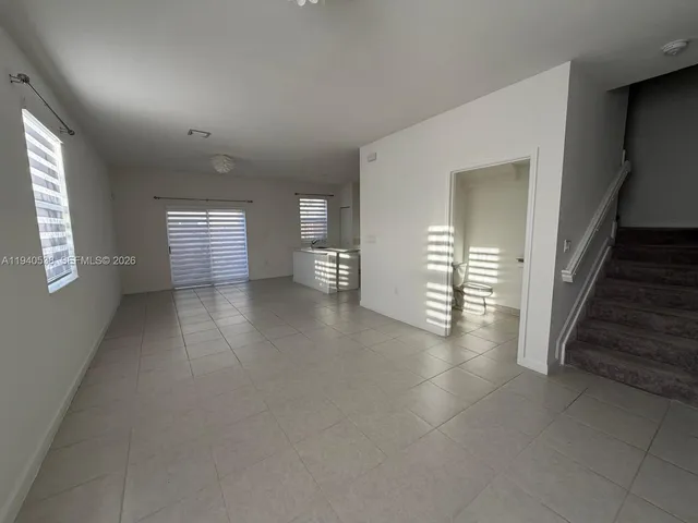 $2,700 | 2631 Southeast 11th Street, Unit 2631, Homestead, FL 33035