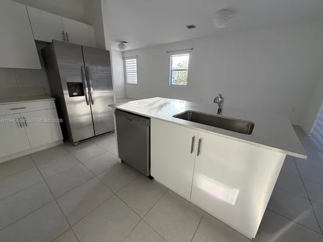 $2,700 | 2631 Southeast 11th Street, Unit 2631, Homestead, FL 33035